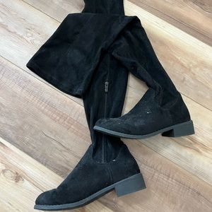 Nature Breeze Tall Black Velvet Boots